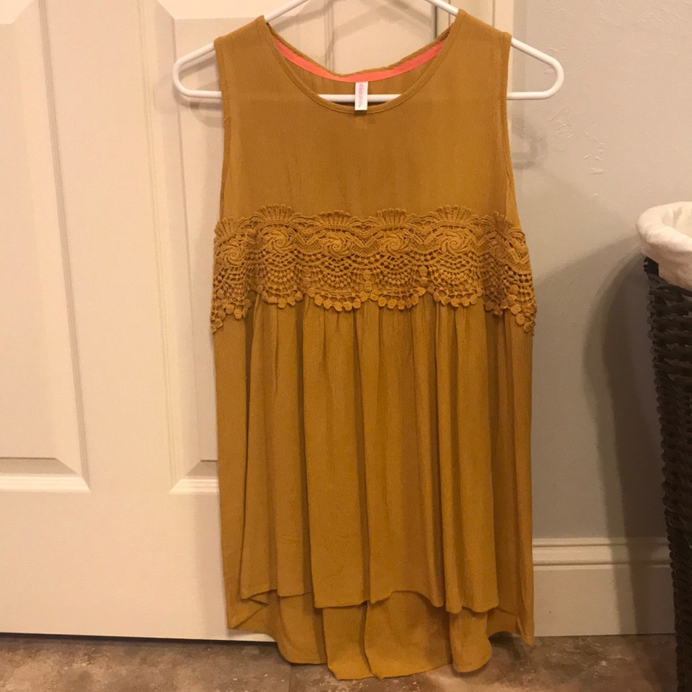 Xhilaration Tank Top